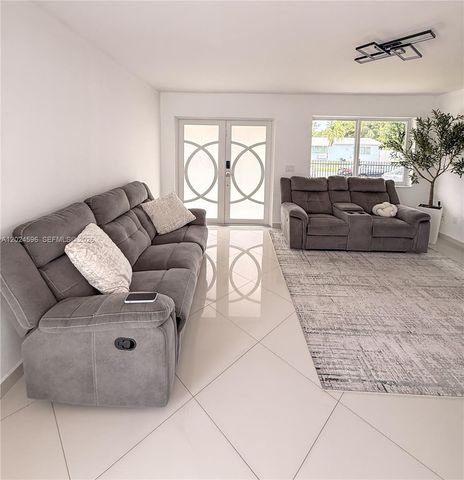 20130 SW 106th Ave, Cutler Bay, FL 33189