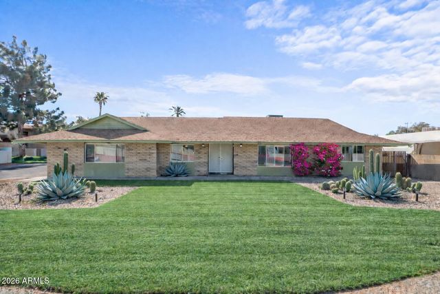 3001 W YUCCA Street, Phoenix, AZ 85029