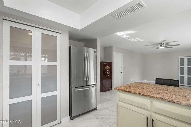 3001 W YUCCA Street, Phoenix, AZ 85029