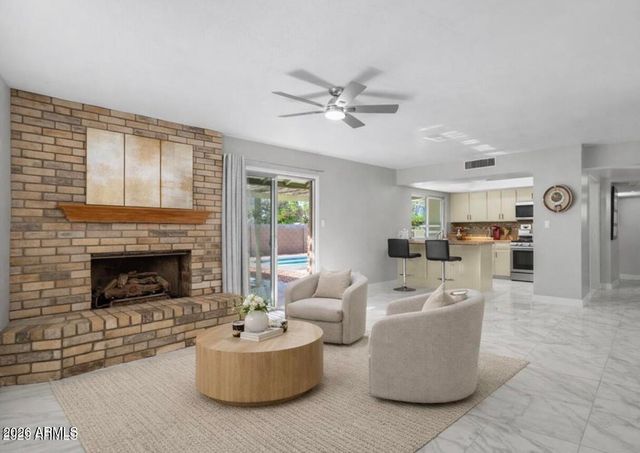 3001 W YUCCA Street, Phoenix, AZ 85029