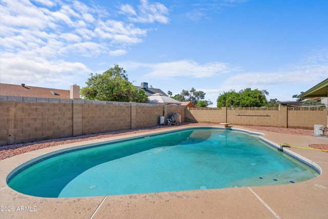 3001 W YUCCA Street, Phoenix, AZ 85029