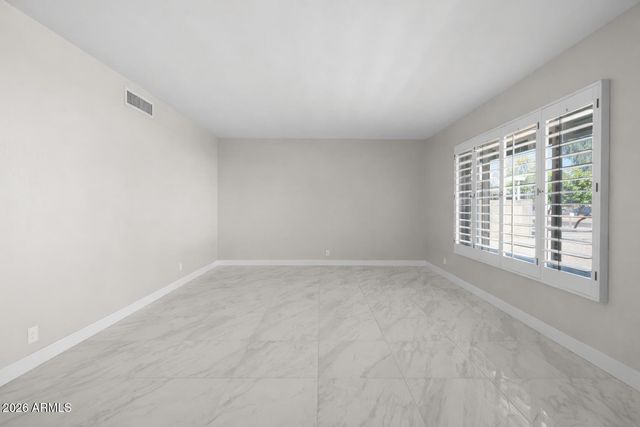 3001 W YUCCA Street, Phoenix, AZ 85029