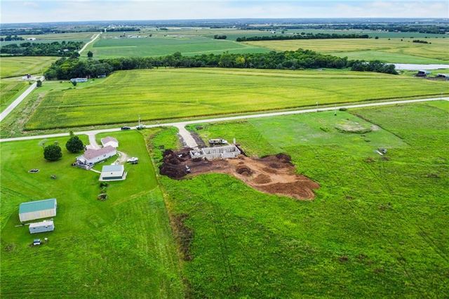 3717 Utah Road, Wellsville, KS 66092