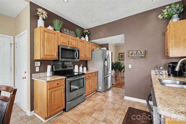 1826 Conifer Circle, Charlotte, NC 28213