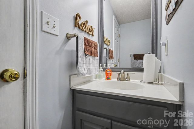 1826 Conifer Circle, Charlotte, NC 28213