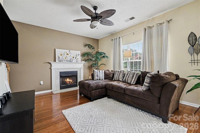 1826 Conifer Circle, Charlotte, NC 28213
