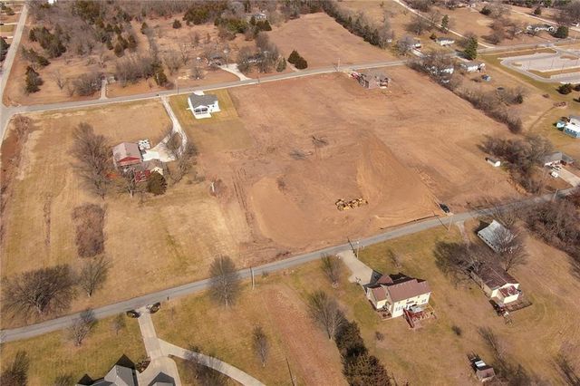 2104 Limit Street, Leavenworth, KS 66048