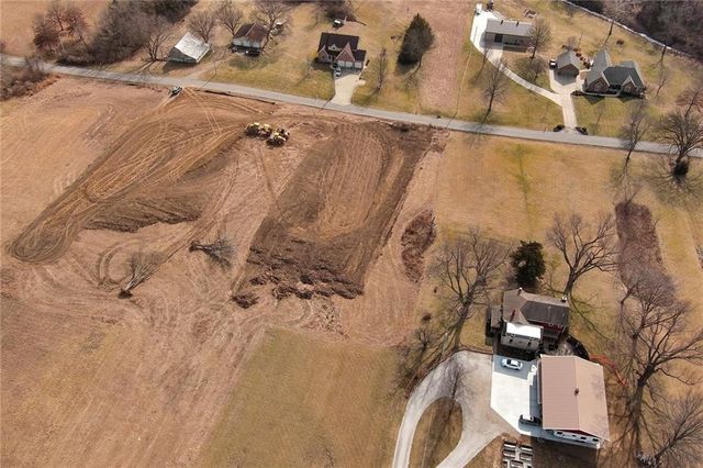 2104 Limit Street, Leavenworth, KS 66048