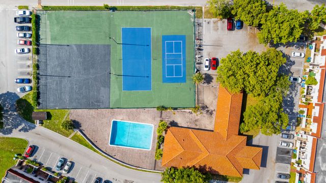 4156 Inverrary Drive 210, Lauderhill, FL 33319