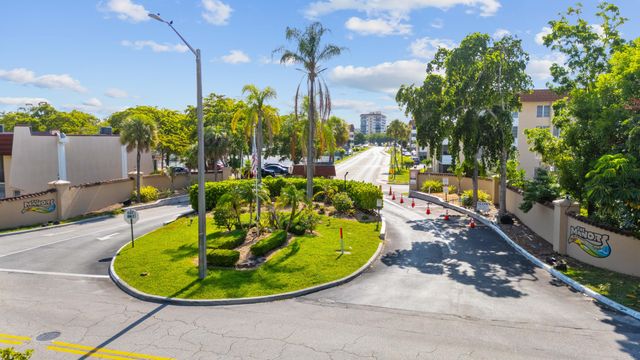 4156 Inverrary Drive 210, Lauderhill, FL 33319