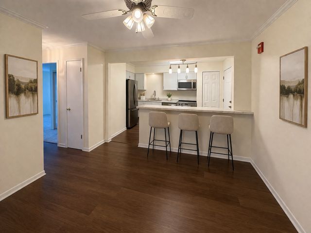 2331 Ogden Avenue 4, Downers Grove, IL 60515