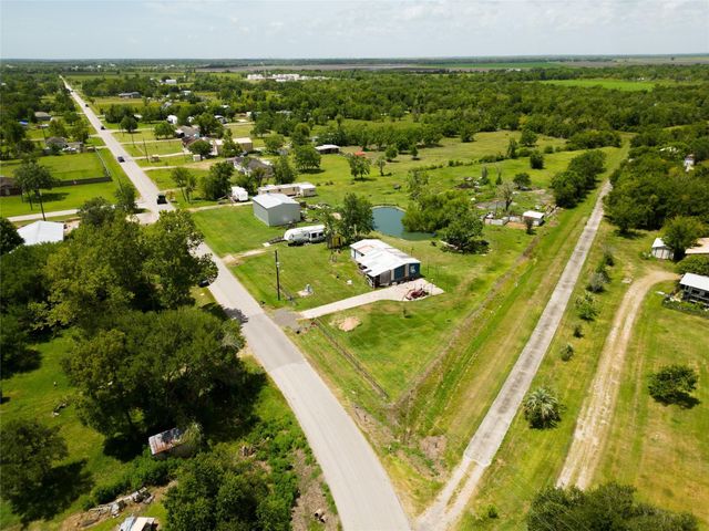 5220 Orchard Lane, Santa Fe, TX 77517