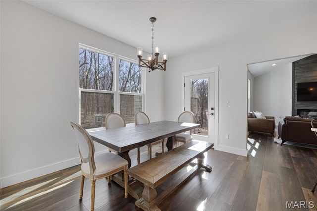 5601 Forest Drive, Hillsboro, MO 63050