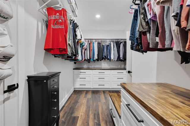 5601 Forest Drive, Hillsboro, MO 63050