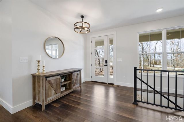 5601 Forest Drive, Hillsboro, MO 63050