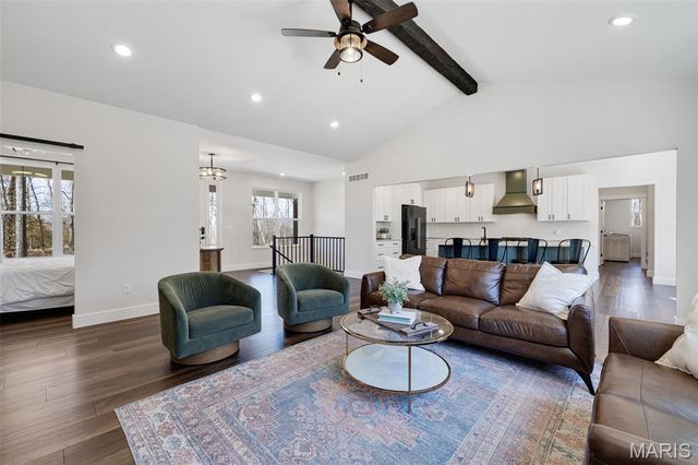 5601 Forest Drive, Hillsboro, MO 63050