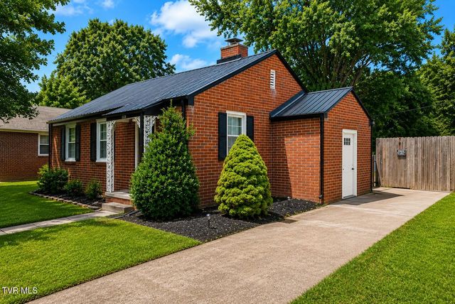 1528 East Sevier Avenue, Kingsport, TN 37664