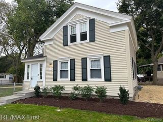 35487 Glover Street, Wayne, MI 48184