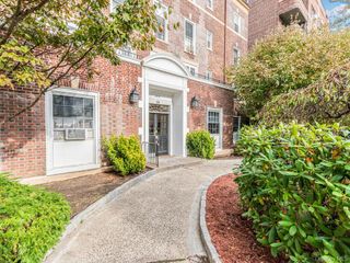 208 Centre Avenue 5k, New Rochelle, NY 10805