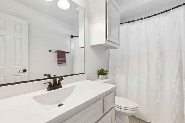 139 Las Colinas Trail, Cross Roads, TX 76227