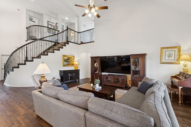 139 Las Colinas Trail, Cross Roads, TX 76227