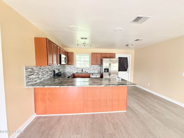 175 N Berthe Avenue, Panama City, FL 32404