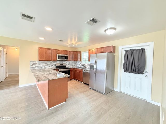 175 N Berthe Avenue, Panama City, FL 32404