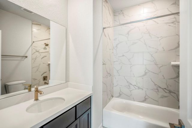 1715 Cathedral Bend Drive, Missouri City, TX 77459