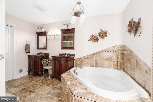 56 SUNNYBROOK DR, Elkton, MD 21921