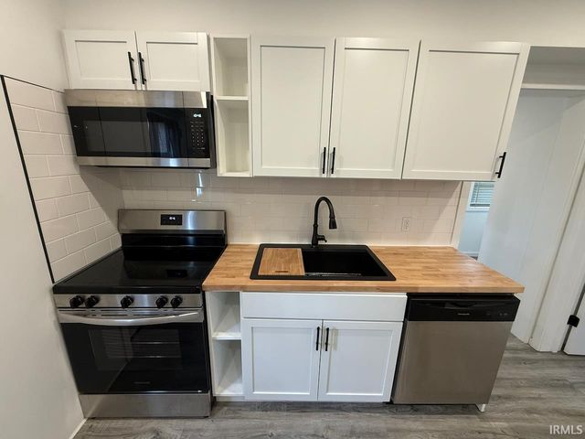 1061 E 600 S, Fort Branch, IN 47648