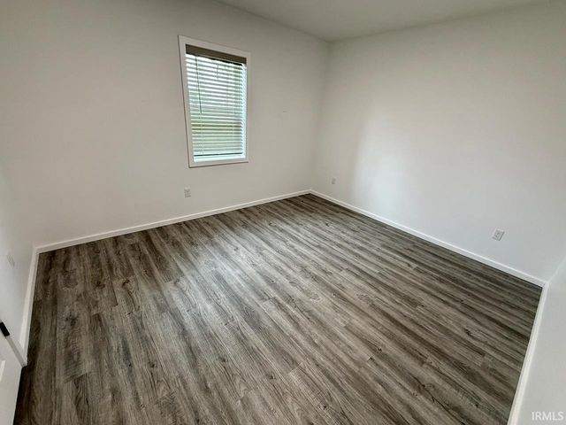 1061 E 600 S, Fort Branch, IN 47648