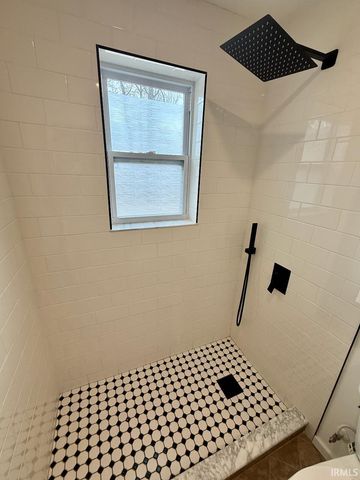 1061 E 600 S, Fort Branch, IN 47648