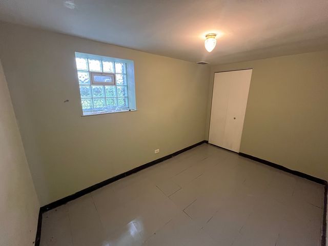 6916 S Lowe Avenue, Chicago, IL 60621