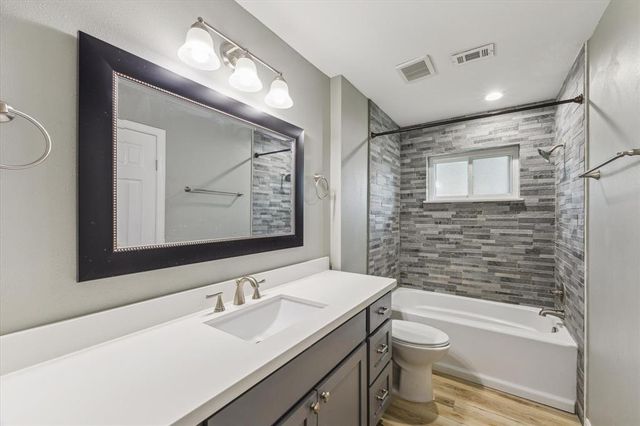 2804 Neches River Drive, Pearland, TX 77584