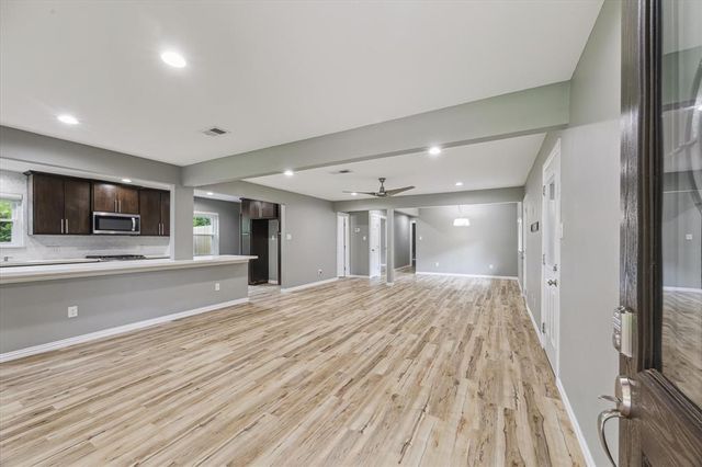 2804 Neches River Drive, Pearland, TX 77584