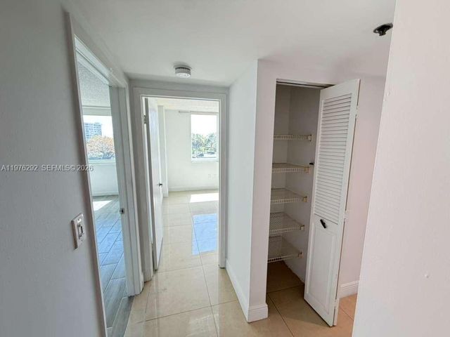 919 Hillcrest Dr 314, Hollywood, FL 33021