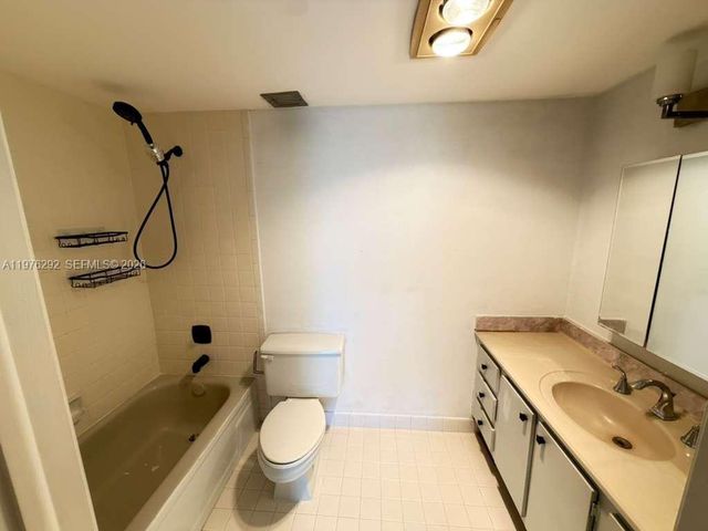 919 Hillcrest Dr 314, Hollywood, FL 33021