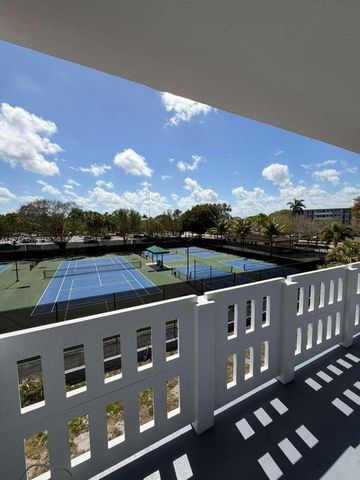 919 Hillcrest Dr 314, Hollywood, FL 33021