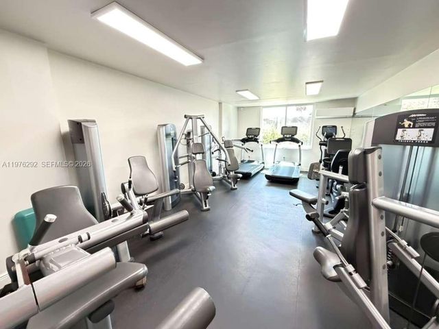 919 Hillcrest Dr 314, Hollywood, FL 33021