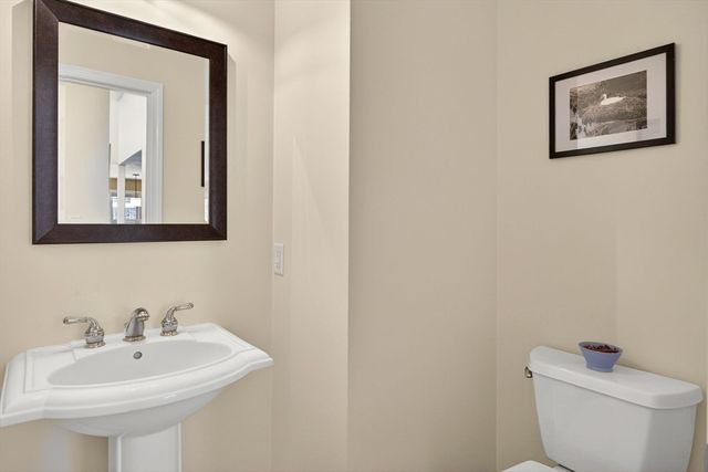 12 Prower Lndg 12, Plymouth, MA 02360