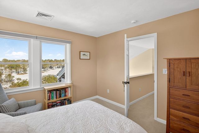 12 Prower Lndg 12, Plymouth, MA 02360