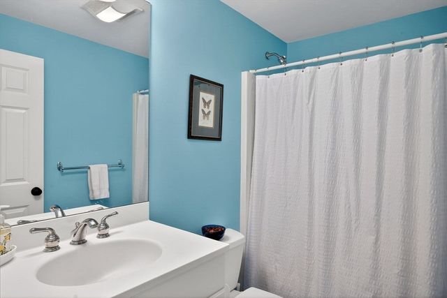 12 Prower Lndg 12, Plymouth, MA 02360