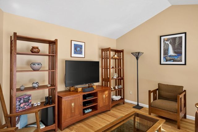 12 Prower Lndg 12, Plymouth, MA 02360