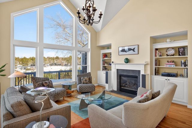 12 Prower Lndg 12, Plymouth, MA 02360