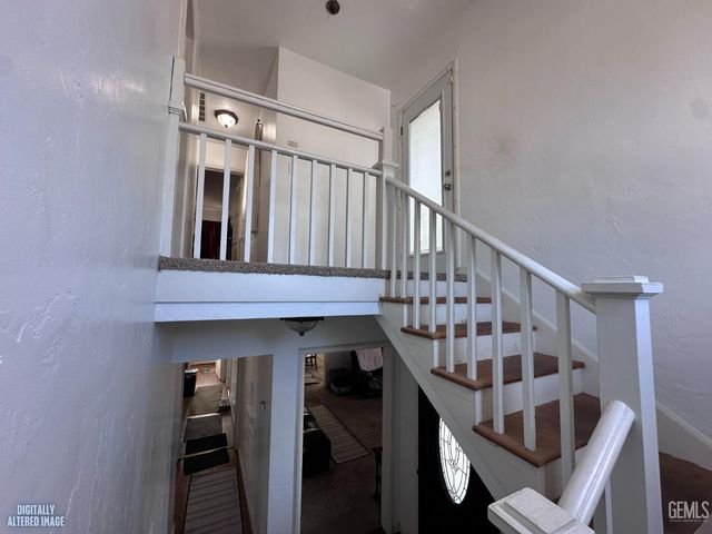 2131 1st Street, Bakersfield, CA 93304