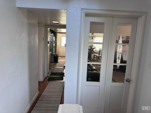 2131 1st Street, Bakersfield, CA 93304