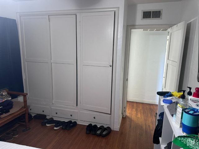 2131 1st Street, Bakersfield, CA 93304