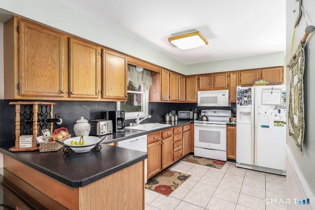 20 Heacock Crossbrook Road, New Milford, CT 06776