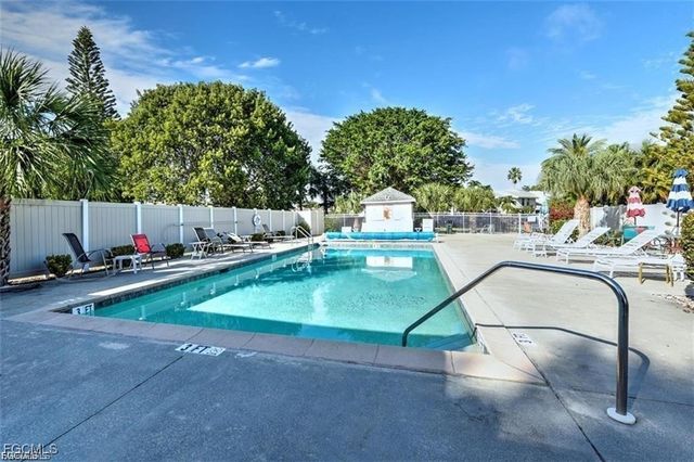 11650 Pointe Circle DR, Fort Myers, FL 33908