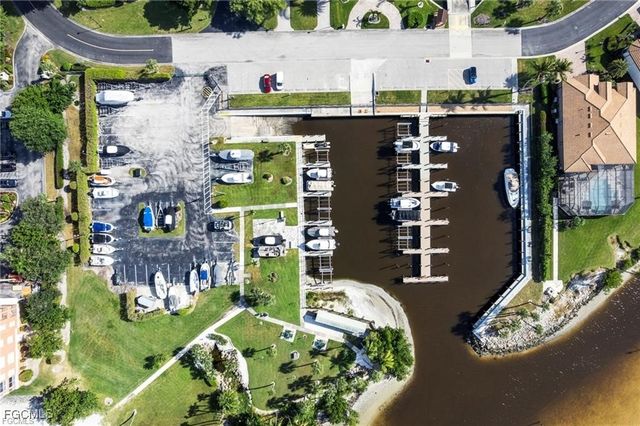 11650 Pointe Circle DR, Fort Myers, FL 33908